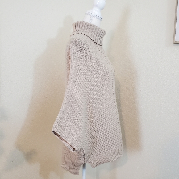 Peter Scott cashmere and merino wool blend sweater cable knit poncho! Si… - Picture 4 of 9